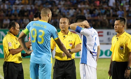 Bầu Đức làm căng, trọng tài ép HAGL bị cấm cửa bắt V-League