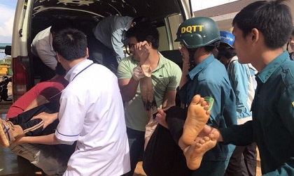 Cứu bạn rơi xuống hồ, 4 học sinh chết đuối thương tâm