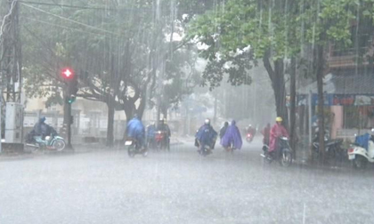 Tin mới thời tiết 10/5: Cảnh báo mưa dông trên cả nước, Hà Nội khả năng có mưa đá