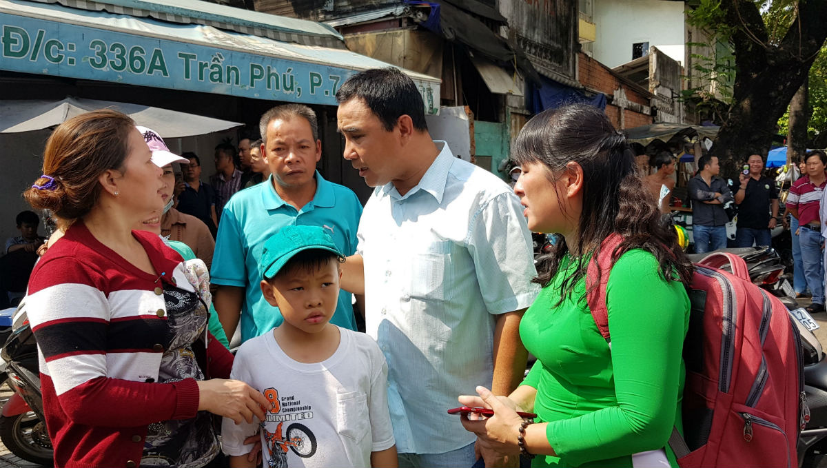 quyen linh vieng 2 hiep si vua qua doi, tham hoi 3 hiep si bi trong thuong hinh anh 4