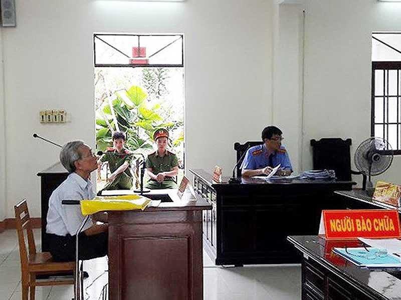 tham phan xu nguyen khac thuy dam o tre em nhan an treo noi gi? - 1