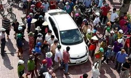 Thông tin bất ngờ vụ đi ô tô 4 chỗ hỏi “mua lúa”, đôi nam nữ bị nghi bắt cóc trẻ con