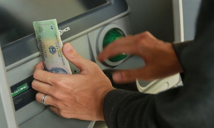 Các chiêu tiết kiệm chi phí giao dịch qua ATM