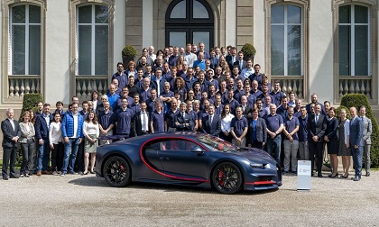 Siêu xe đắt giá - Bugatti Chiron thứ 100 xuất xưởng