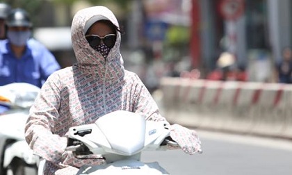 Tin mới thời tiết 25/5: Cuối tuần cả nước nắng nóng bao trùm, đêm tiếp tục có mưa dông