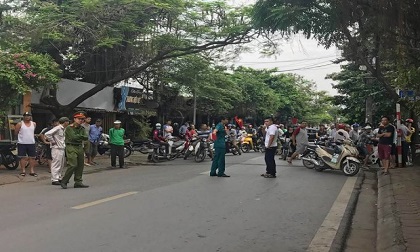 Nhân chứng vụ người mẹ mang thai tháng thứ 8 sinh con rồi tử vong: ‘Chưa bao giờ thấy vụ tai nạn nào thương tâm đến vậy'