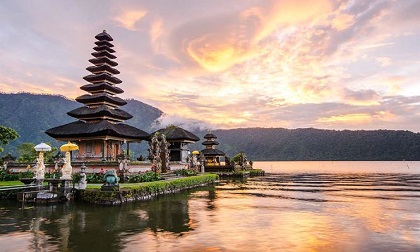 Việt Nam lọt top 10 điểm thú vị nhất để du lịch một mình năm 2018