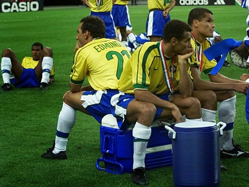 Ký ức World Cup: Bí ẩn vụ động kinh trước trận chung kết - ảnh 6