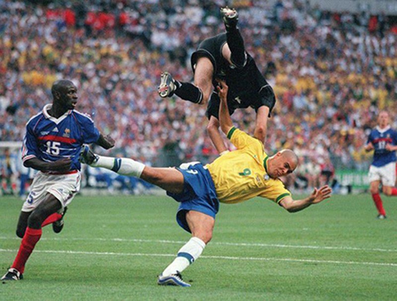Ký ức World Cup: Bí ẩn vụ động kinh trước trận chung kết - ảnh 2