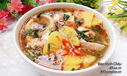 Cách nấu canh chua cá lóc thơm nức mũi, dễ ăn trong ngày hè