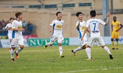 Công Phượng trở lại, HAGL vẫn hoang mang