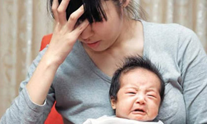 Hãi hùng chuỗi ngày mẹ chồng chăm con dâu ở cữ