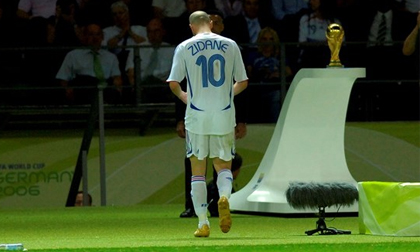 Ký ức World Cup: Cú 'thiết đầu công' vỡ tan giấc mộng vàng