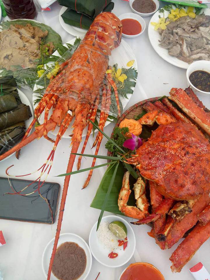 choang: co cuoi dai gia toan tom hum, cua hoang de, dan tinh than tho “ca doi chua duoc an” - 2