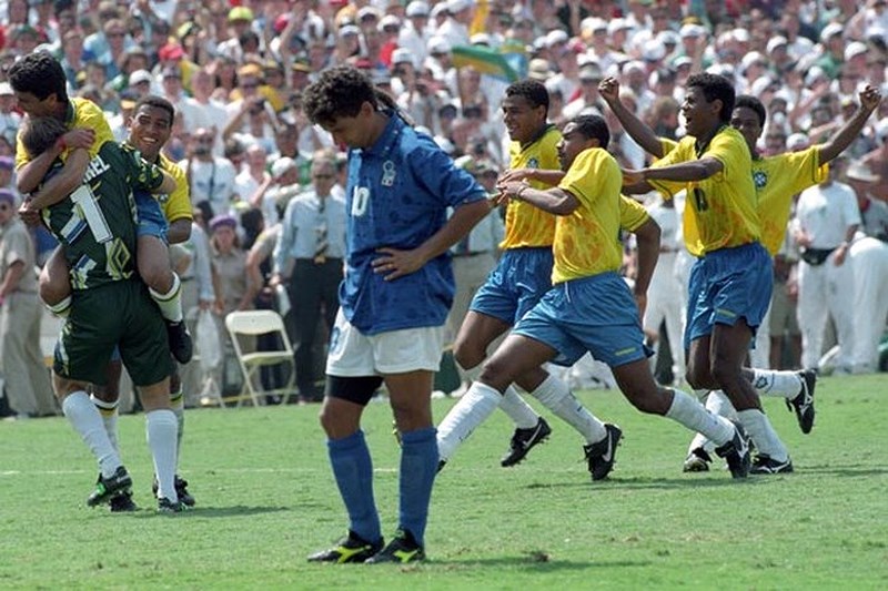 Ký ức World Cup: Bi kịch bất công của đuôi ngựa ‘thần thánh’ - ảnh 4
