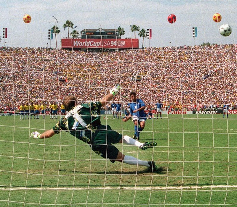 Ký ức World Cup: Bi kịch bất công của đuôi ngựa ‘thần thánh’ - ảnh 3