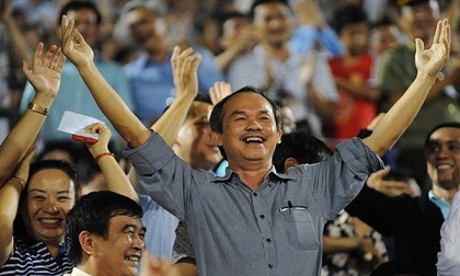 Ồn ào World Cup và giấc mơ của bầu Đức