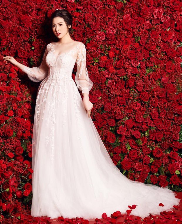 Sự trùng hợp đến khó tin trong chuyện đời tư của top 3 Hoa hậu Việt Nam 2012