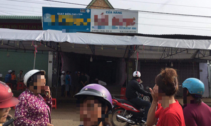 Thấy chồng bị người mua hàng đâm gục, vợ chạy ra can ngăn cũng bị đâm chết tại chỗ