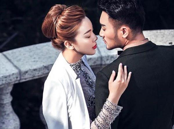 dua bo nhi di du lich, chet sung khi nhin thay giua bai bien vo om ap nhan tinh - 2