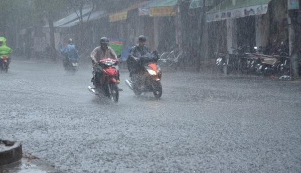 tin moi thoi tiet 15/6: cuoi tuan ha noi thoi tiet mat me, chieu toi co mua to va dong - 1