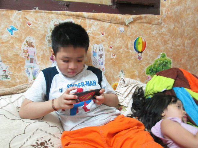 Cuộc sống của bé trai 10 tuổi bị bố và mẹ kế bạo hành đến rạn sọ não ở Hà Nội giờ ra sao? Cuộc sống của bé trai 10 tuổi bị bố và mẹ kế bạo hành đến rạn sọ não ở Hà Nội giờ ra sao?