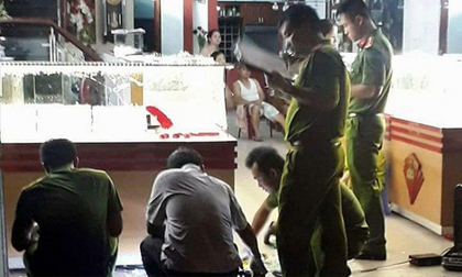 Tiệm vàng ở Sài Gòn bị trộm 'đột vòm', lấy đi 1,5 tỷ đồng