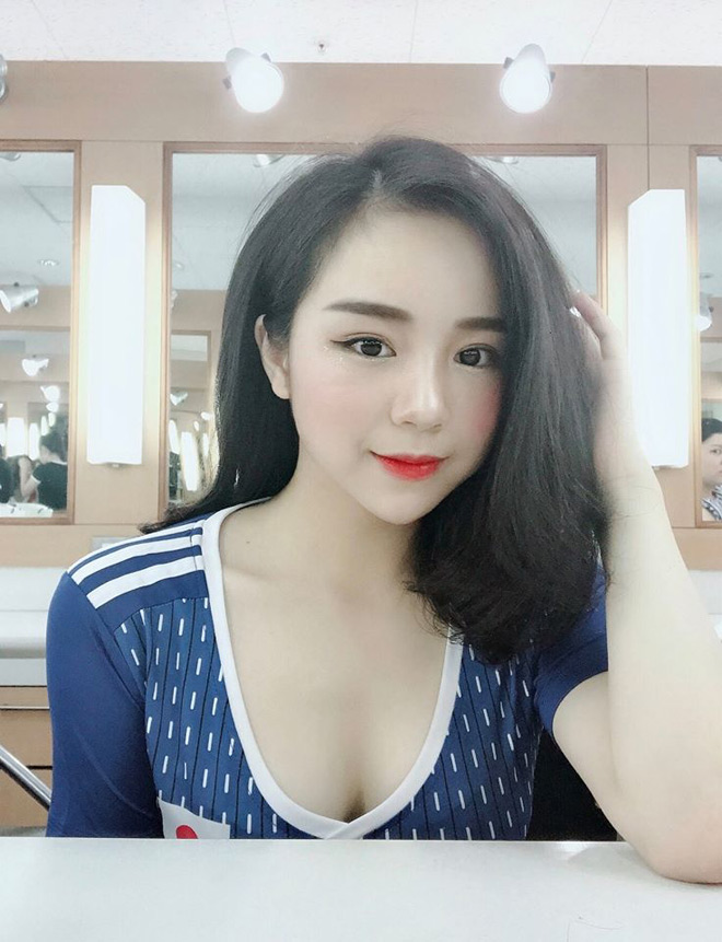 Đã xuất hiện cô gái xinh đẹp lại bình luận hay tại World 2018 - 4