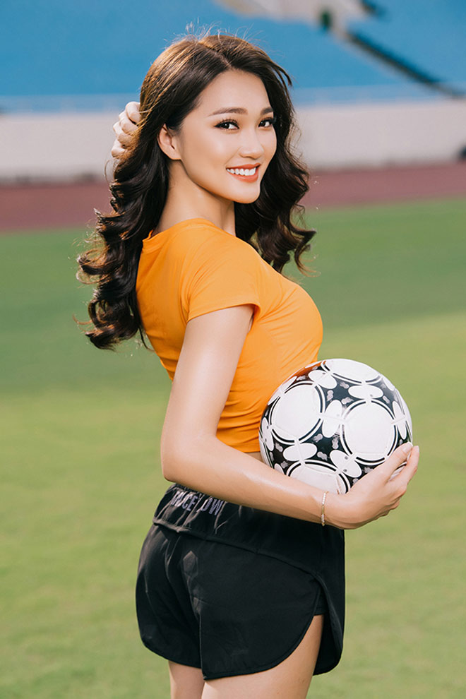 “Bạn gái tin đồn” Văn Đức U23 sang tận Nga xem World Cup - 9