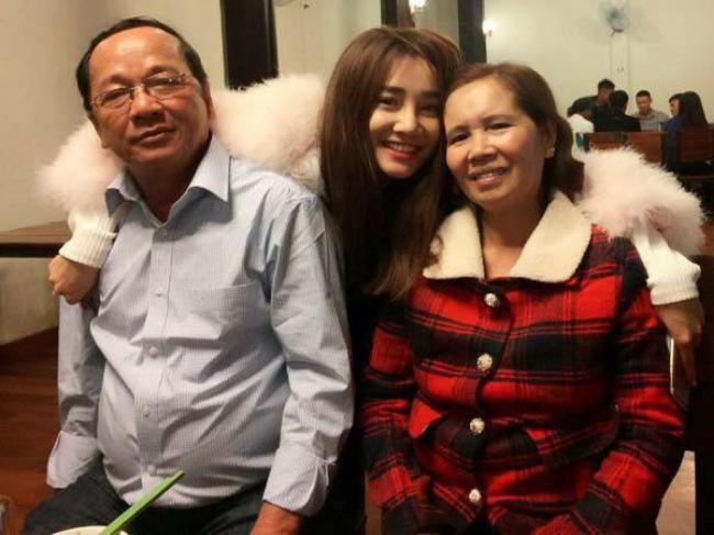 Nhã Phương bảo vệ người thân, sau lần thành thật về góc tối gia đình - 2