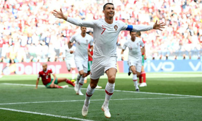 Bồ Đào Nha - Morocco: Ronaldo rực sáng,