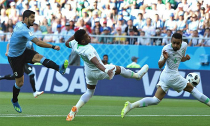 Uruguay - Saudi Arabia: Sai lầm chí tử, lật đổ siêu kỉ lục (World Cup 2018)