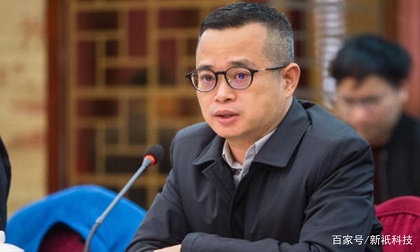 Từ thợ gạch tới đối thủ nặng kí trong lĩnh vực bán lẻ với Jack Ma