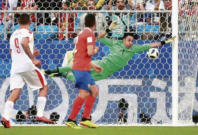 Brazil – Costa Rica: Neymar khó đá, Coutinho