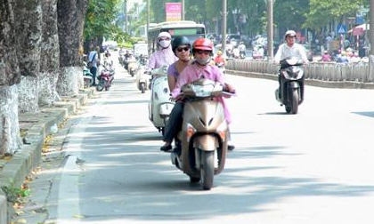 Tin mới thời tiết 24/6: Nền nhiệt giảm nhẹ, Hà Nội mưa dông vào chiều tối