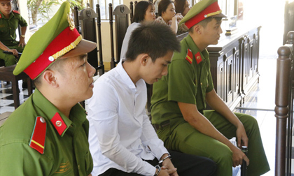 Nam thanh niên sát hại người yêu bằng 18 nhát dao