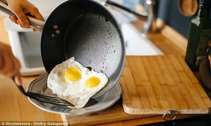 Nguy cơ ung thư từ nhiều đồ dùng quen thuộc, có thứ hiện hữu trong bếp của mọi nhà