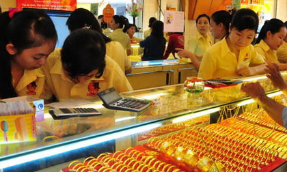 Giá vàng hôm nay 29/6: Thấp kỷ lục, vàng xuống đáy 1 năm