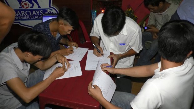 Triệt phá ổ cá độ bóng đá World Cup gần 4 tỉ đồng trong quán cà phê