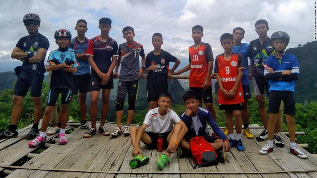 7 ngay trong hang dong Thai, hy vong nao cho 13 nguoi mat tich? hinh anh 1