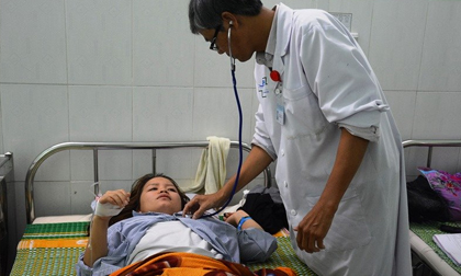 Công an triệu tập phụ huynh đánh nữ giáo viên thủng màng nhĩ