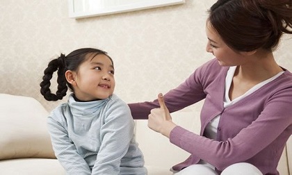 Những cụm từ bố mẹ dạy con bướng bỉnh mà không cần quát mắng