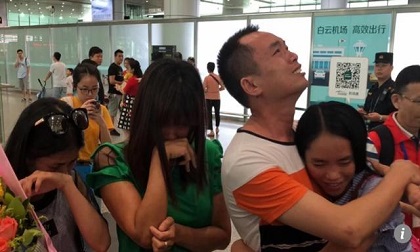 Cô gái mất tích 13 năm trước bất ngờ đoàn tụ với bố mẹ nhờ vết bớt trên mũi