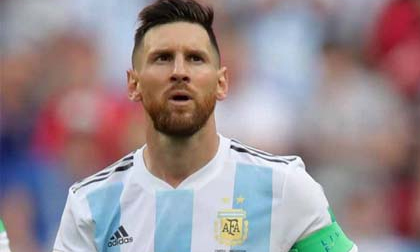 ĐT Argentina xin Messi đừng giải nghệ: Gây sốc với Pep Guardiola