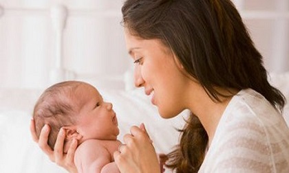 Nuôi con 6 năm mới phát hiện bị bệnh viện trao nhầm