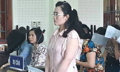 Chiếm đoạt hơn 50 tỷ đồng, vì sao 'hotgirl' ngân hàng chưa bị tuyên án?