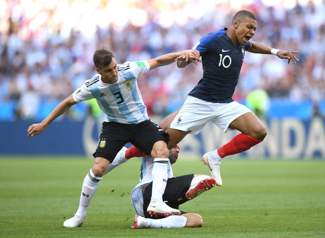 “Siêu thần đồng” Mbappe mơ vô địch World Cup: Sẽ vĩ đại hơn Pele, Ronaldo, Messi? - 1