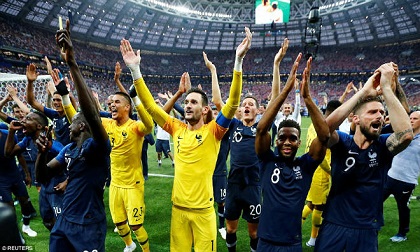 Pháp vô địch World Cup: Deschamps nghẹn lời, Vua Pele xếp Mbappe 'chung mâm'