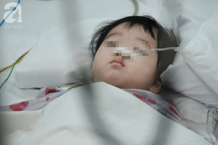Bà ngoại bé trai bị mẹ đâm nhiều nhát thủng ruột: Tôi tưởng nó về thăm con, đâu có ngờ nó muốn giết con - Ảnh 1.