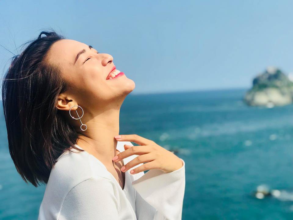 Hơn 1 năm đường tình đôi ngả, Hoàng Oanh đỏ bạc còn Huỳnh Anh đen bạc đen cả tình - Ảnh 4.